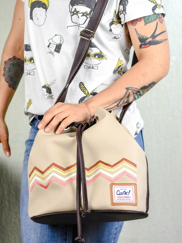 Bolso Saco Cuerina Crema